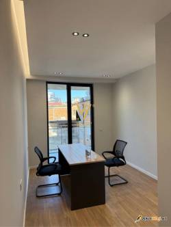  ZYRE 70 M2 ME QERA TE MINE PEZA 700 EUR