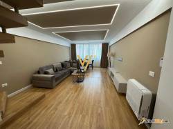  2&plus;1 ME QERA NE QENDER 1.100 EURO