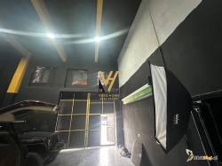 GODINE 300 M2 ME QERA TE 5 MAJI 3.000 EU