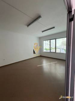 ZYRE 120 M2 ME QERA NE SAUK 600 EURO