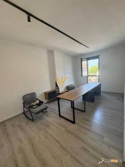 ZYRE 55 M2 MBI MATERNITETIN E RI 350 EUR
