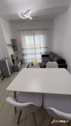 2&plus;1&plus;BLK ME QERA NE ASTIR 570 EURO
