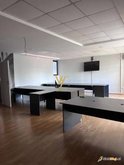 ZYRE 220 M2 ME QIRA NE BLLOK 2.000 EURO