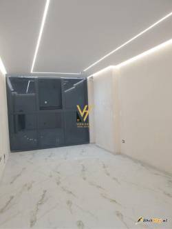 AMBIENT 74 M2 ME QERA ASTIR 80.000 LEKE