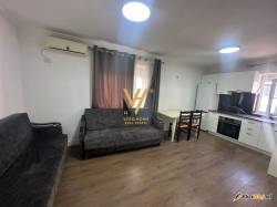 ZYRE 120M2 ME QERA NE BLLOK 1.000 EURO