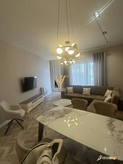 2+1+BLK ME QERA NE QENDER 1.200 EURO