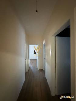 ZYRE 150M2 TE RRUGA E DURRESIT 2.500 EUR