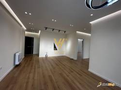 AMBIENT 105 M2 TE FARMACIA 10 750 EURO