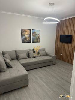 APARTAMENT 1&plus;1 TE SKOLLA KUQE 
