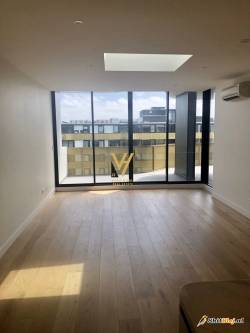 ZYRE 100 M2 ME QERA NE BLLOK 2.000 EURO