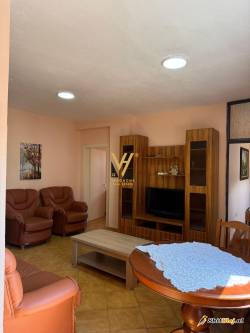 2+1 ME QERA TE KOMUNA PARISIT 650 EURO